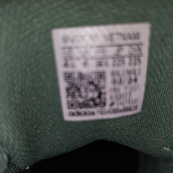 Adidas Green and White Casual Shoes - Picture 5 of 8